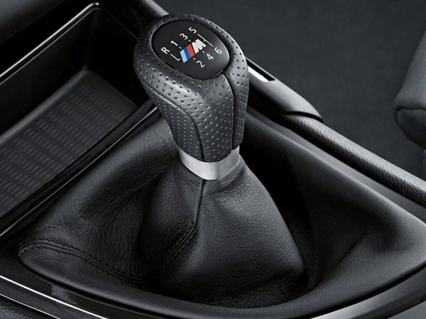 BMW Pavarų svirties 6 bėgių pavyzdys