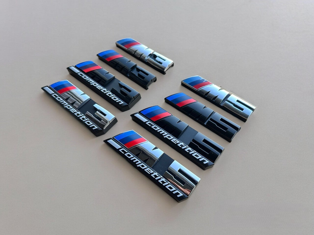 BMW M Priekinių Grotelių Emblemos